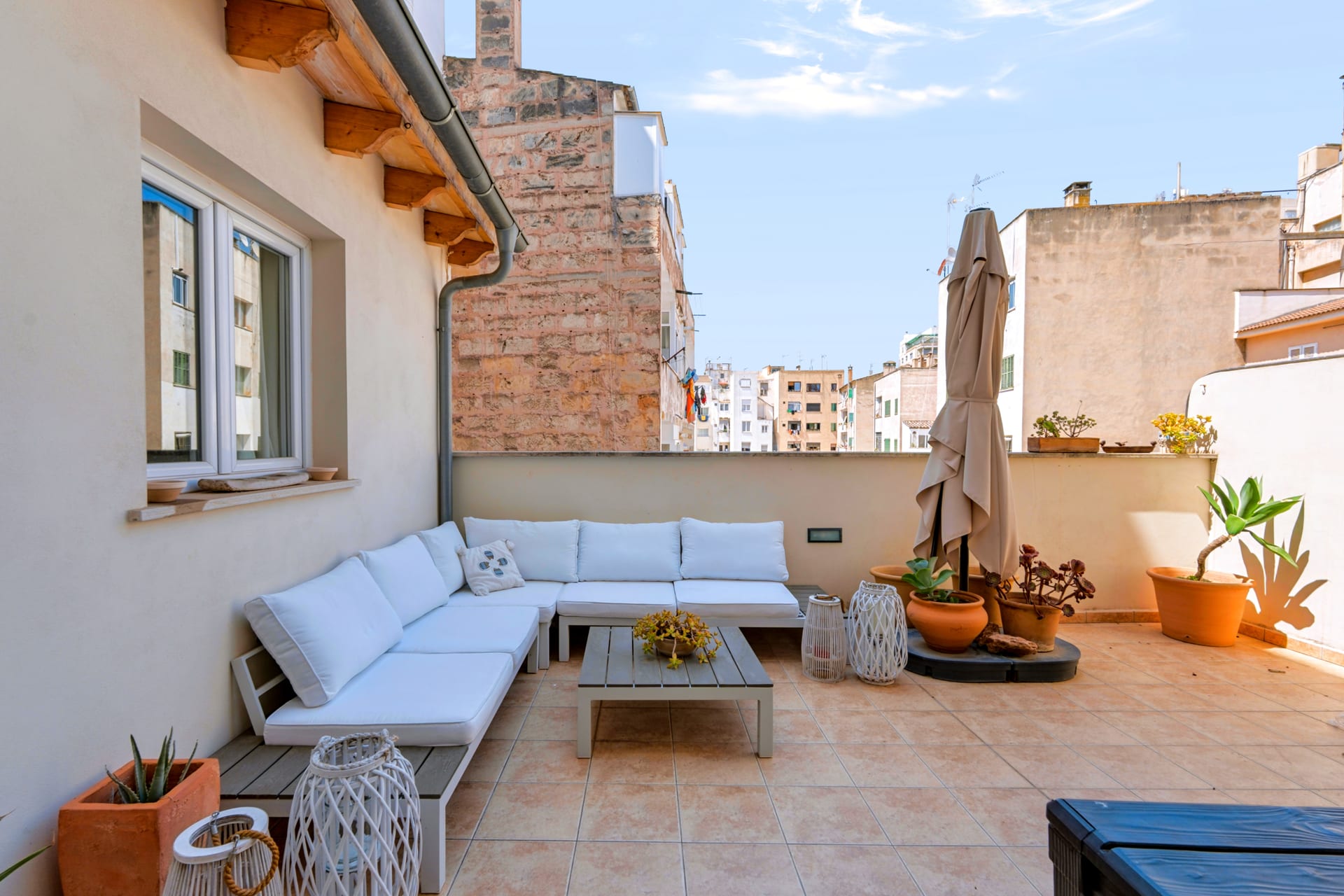 Renovated city apartment with a large terrace in Blanquerna, Blanquerna, Palma de Mallorca, 1