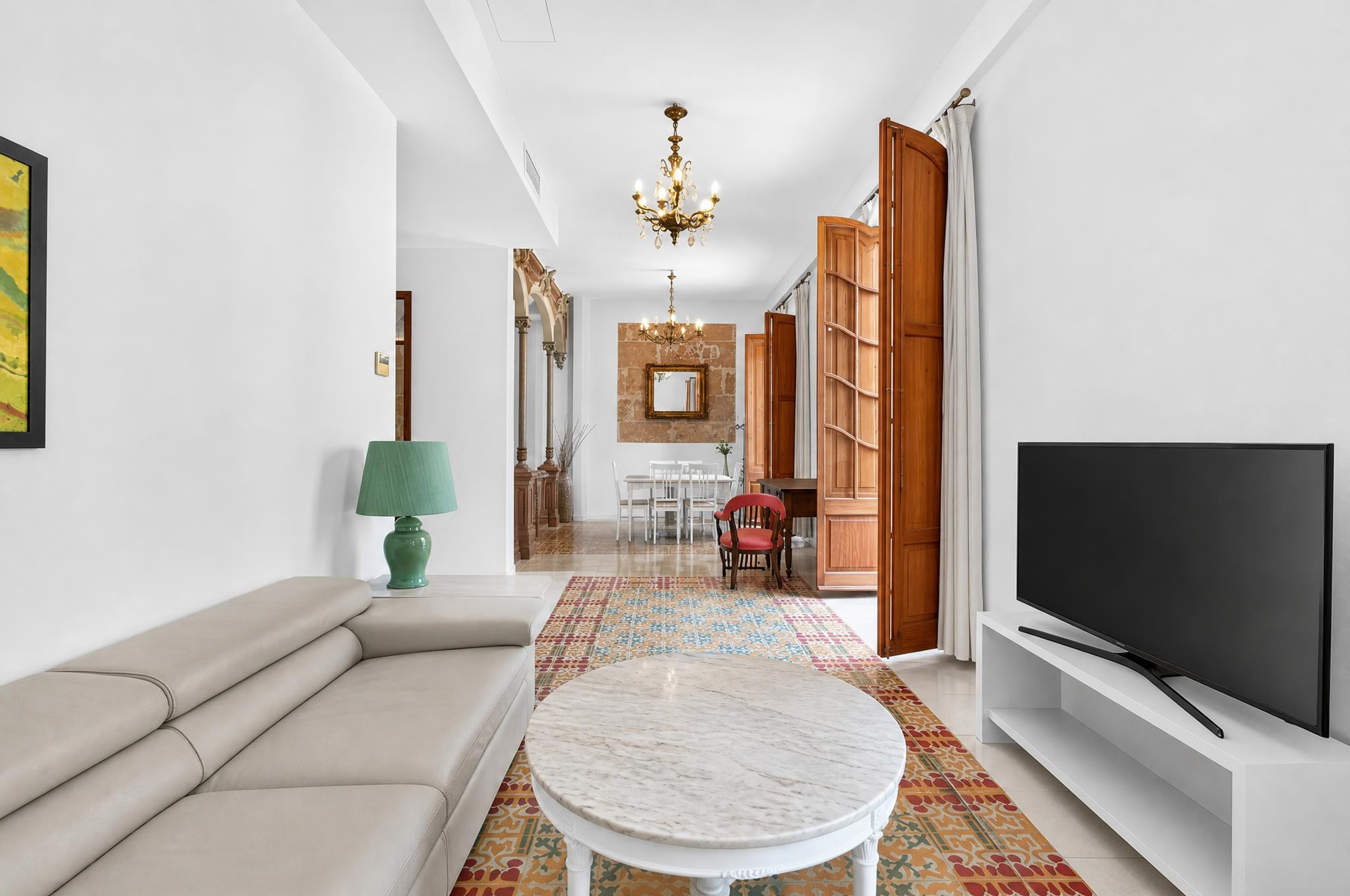 Historic Old Town Apartment in Santa Catalina, Palma de Mallorca, 3