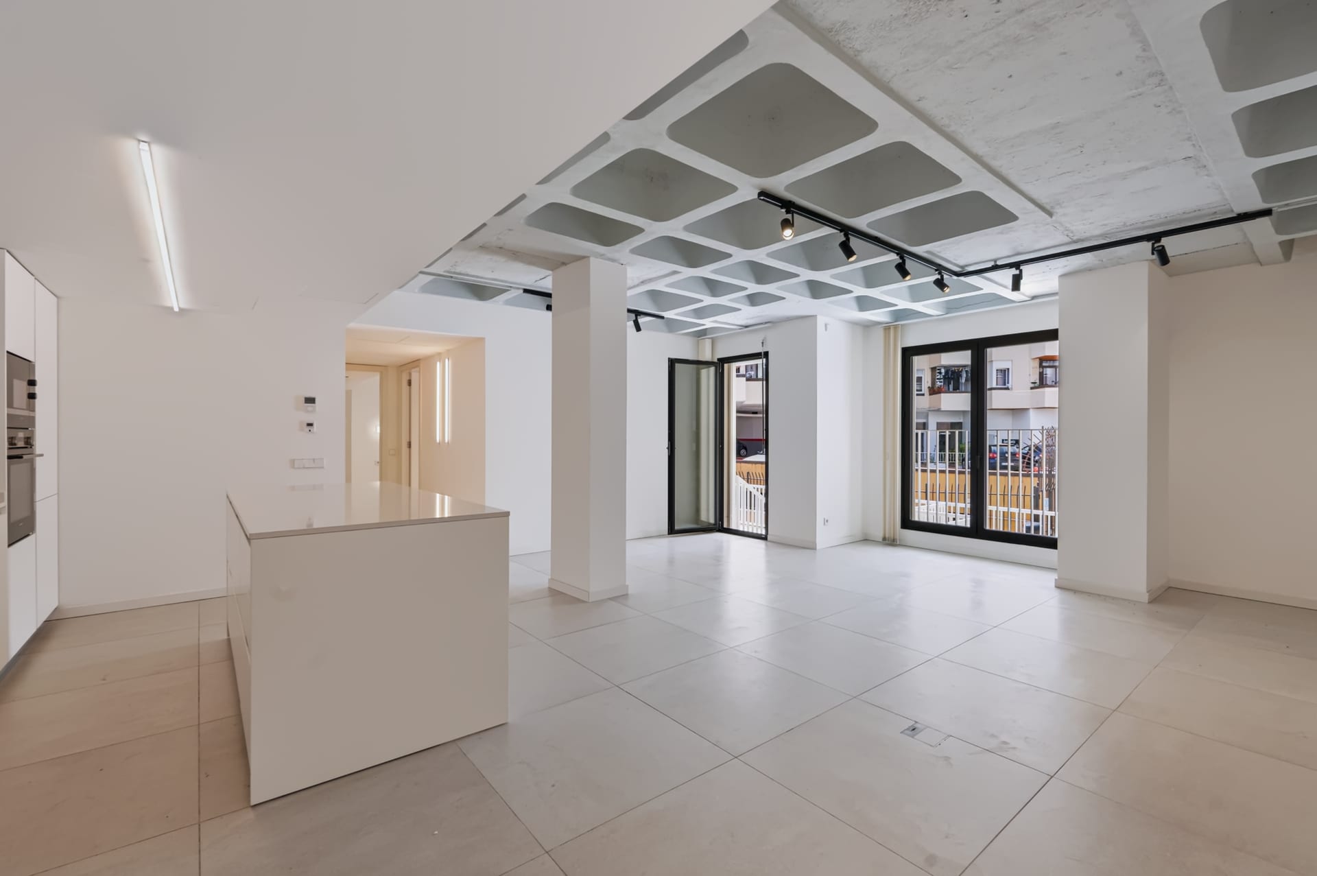 Spacious loft apartment with a fitness room in El Terreno, photo 2 – El Terreno, Palma de Mallorca
